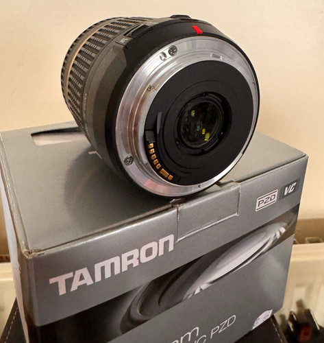 Tamron 270 5 - f/3.5-6.3, di